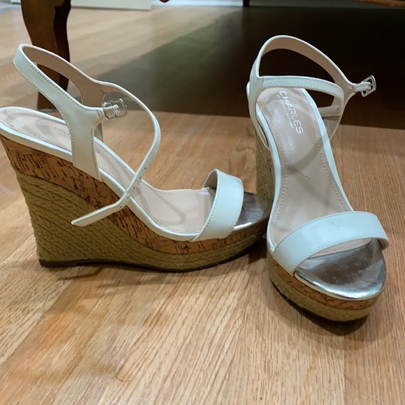 Wedge heels - Picture 2 of 3